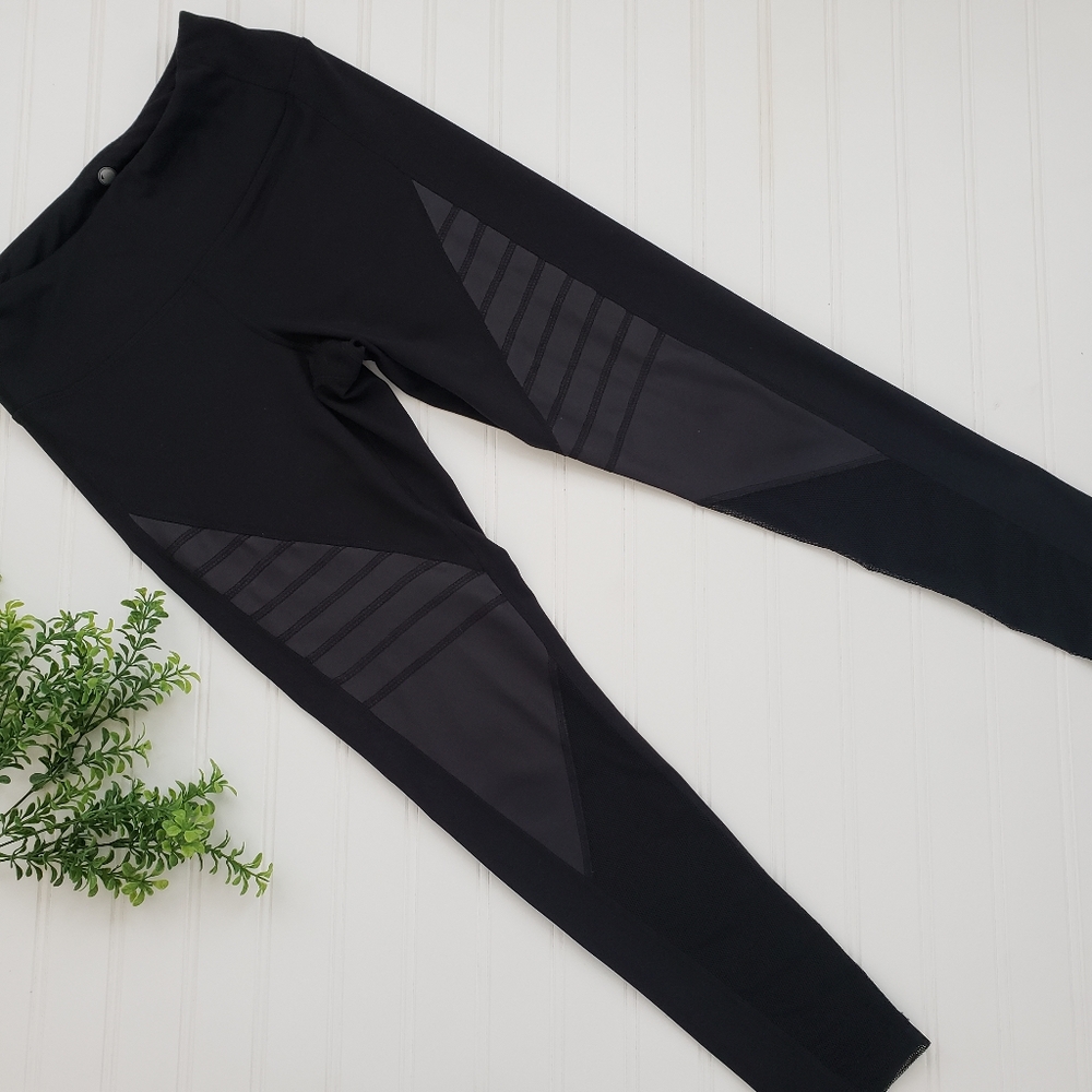 Yogalicious Moto Leggings Black Mesh Panel Leggings size Small